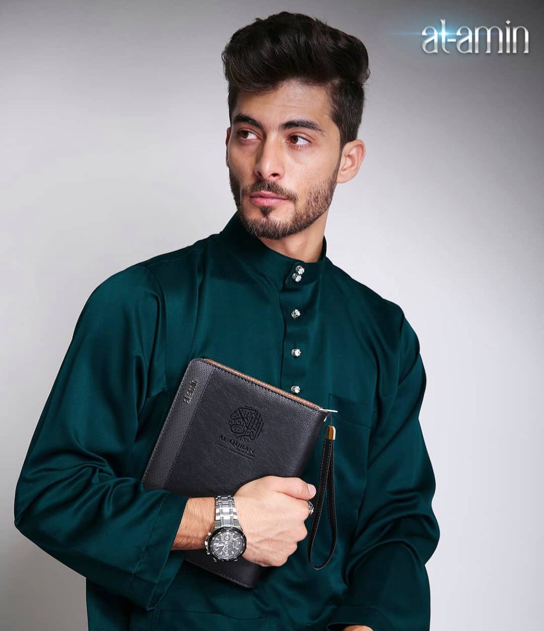 photo6075916983716654458