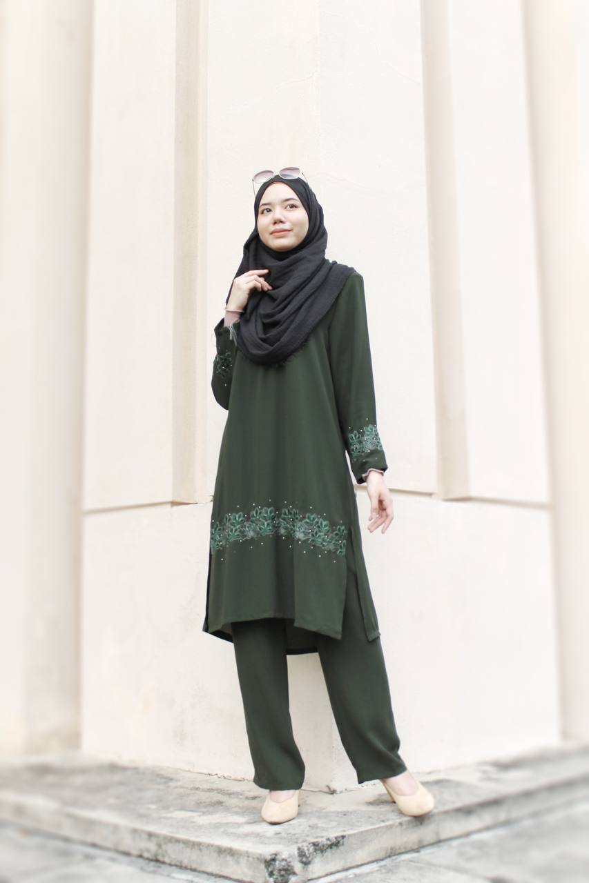 zahrah green front jubahseluarzarah_bygaleriaddeen