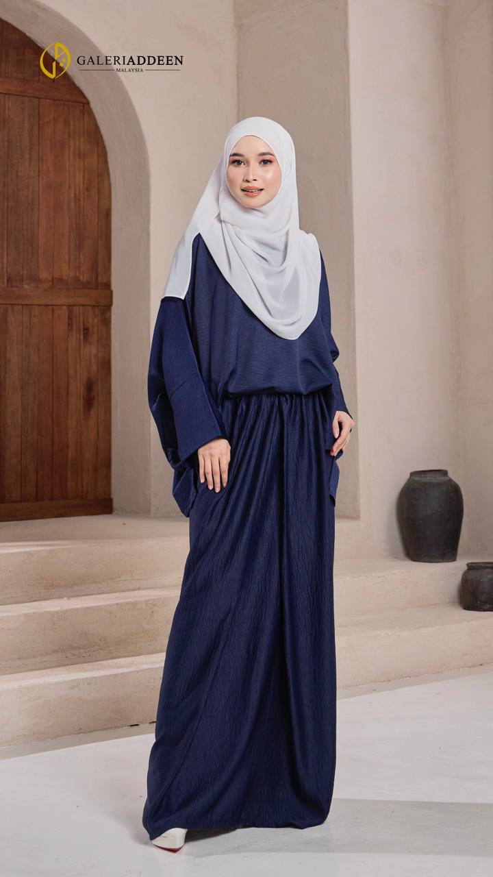 kurung elana navy bleu tuck in kurungelana_bygaleriaddeen