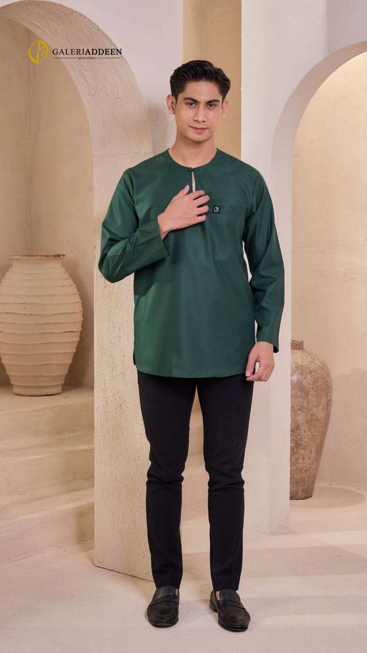 Kurta Ayden in emerald full kurta_bygaleriaddeen
