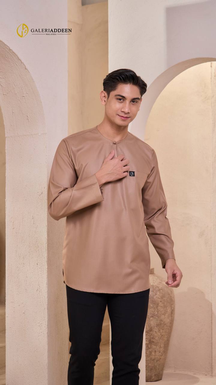 Kurta Ayden in mocha button pose kurta_bygaleriaddeen