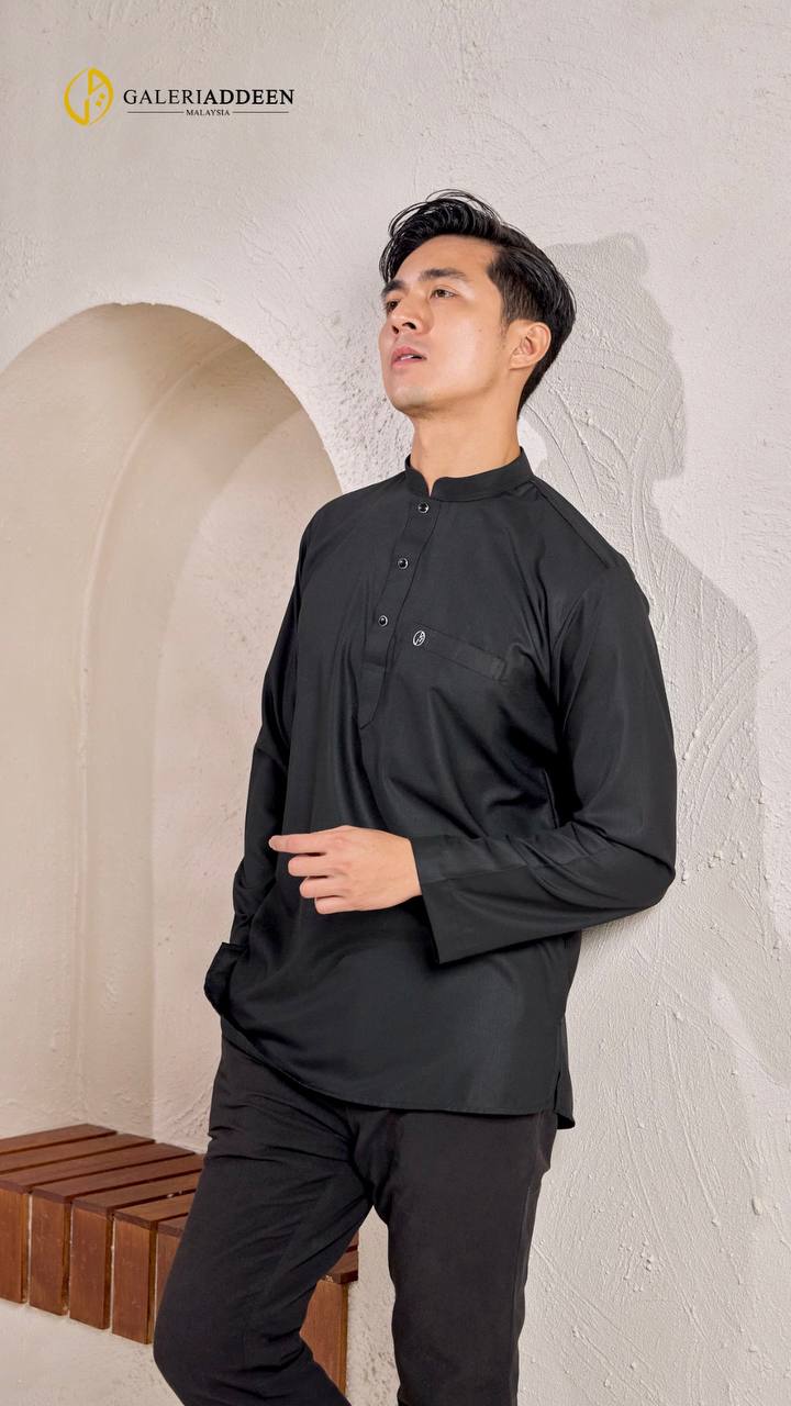 Kurta umair black full 1 kurtaumair_bygaleriaddeen