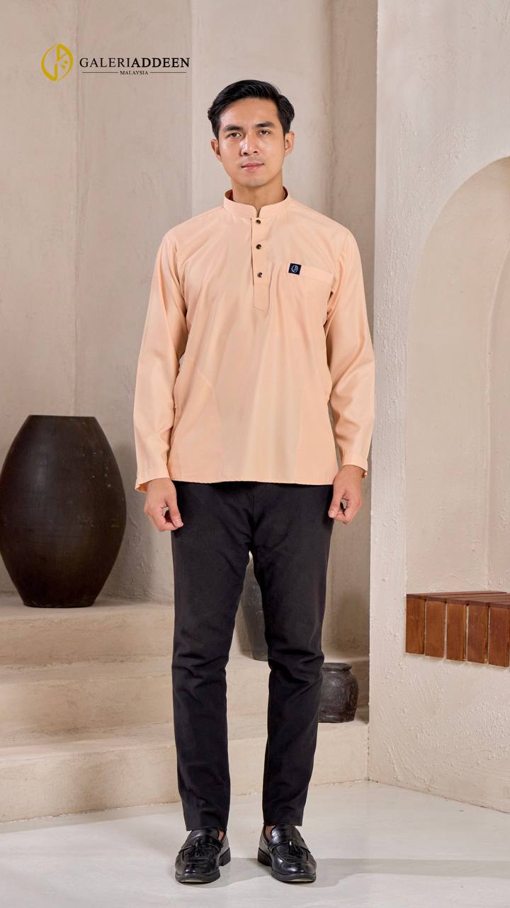 Kurta umair peach full kurtaumair_bygaleriaddeen