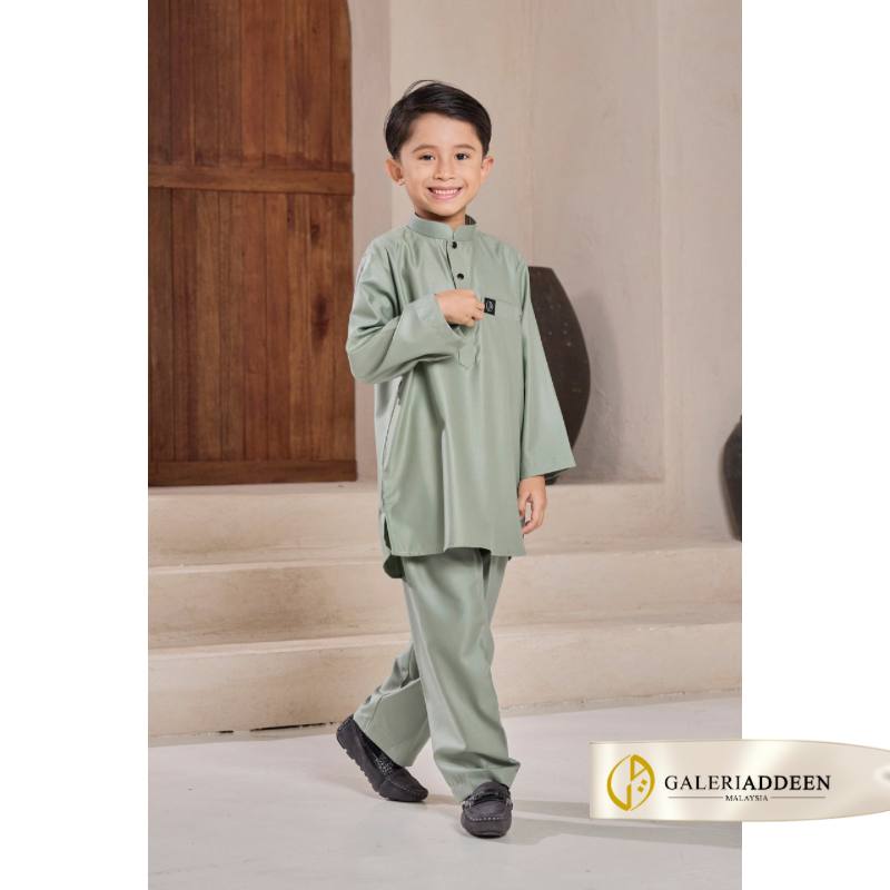 kurta yusuf in sage green cover kurtayusuf_bygaleriaddeen