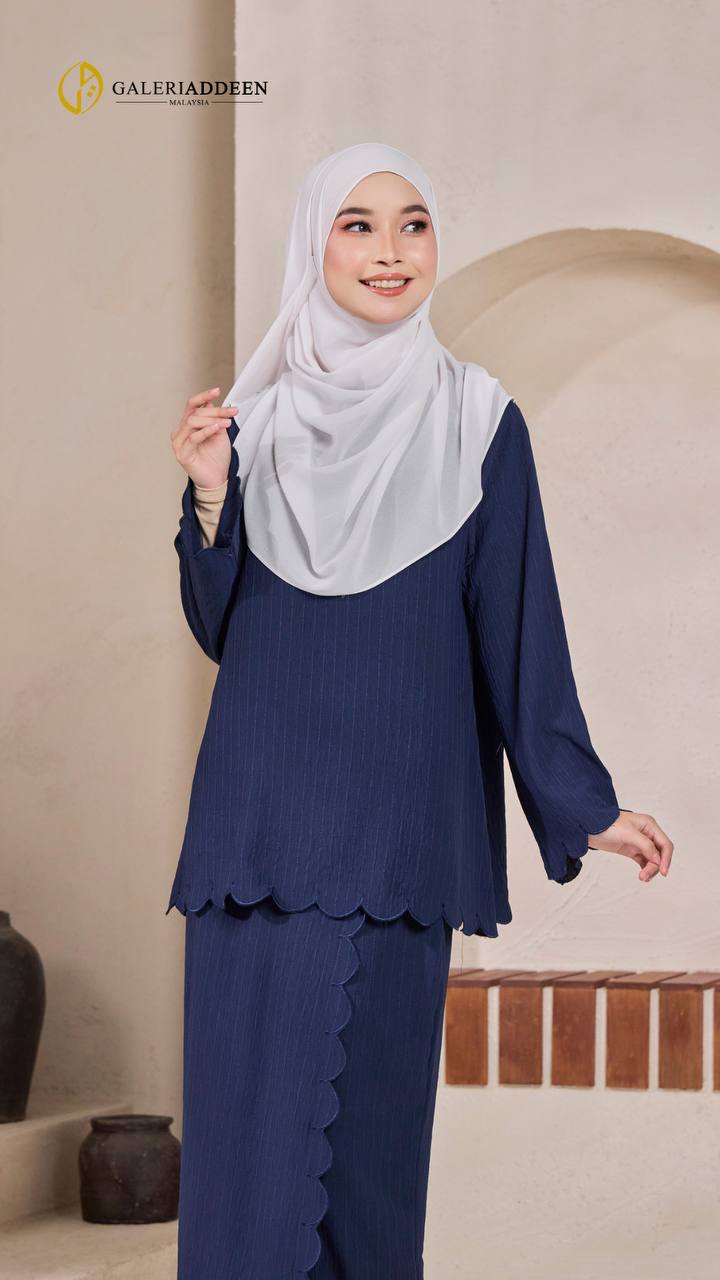 kurung mayra in navy blue top kurungmayra_bygaleriaddeen