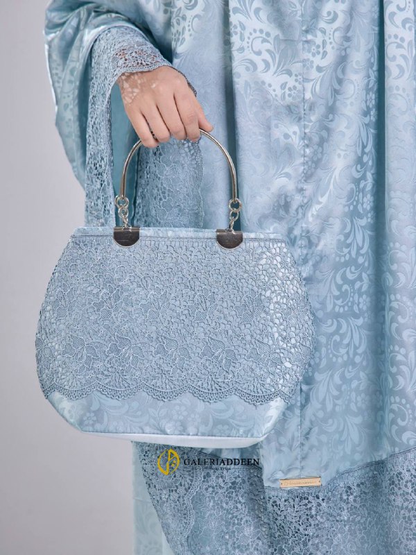 Telekung maleeqa in powder blue bag telekungmaleeqa_bygaleriaddeen