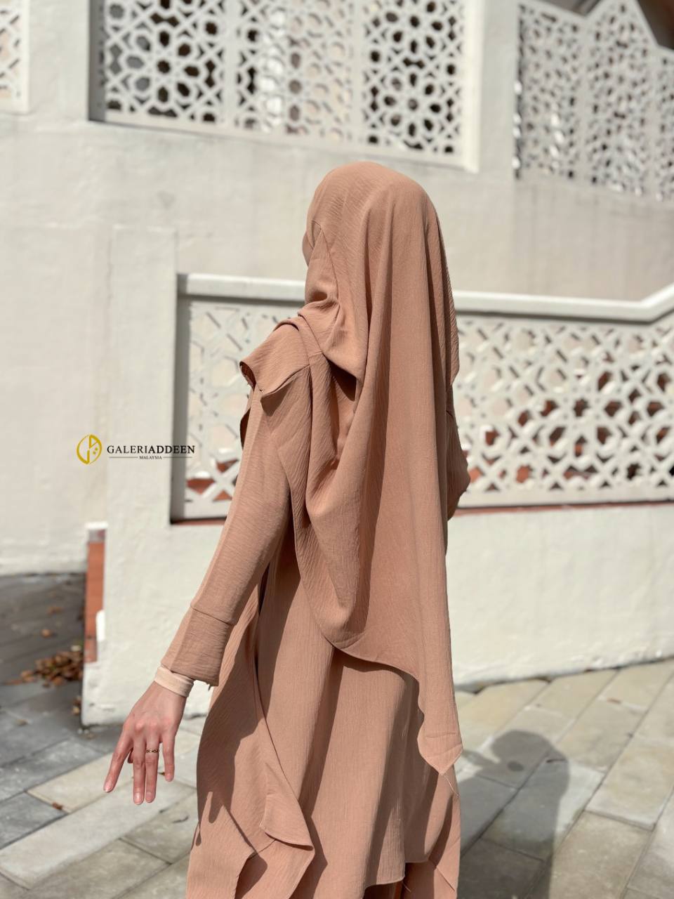 ilmira set light brown khimar back ilmiraumrahset_bygaleriaddeen