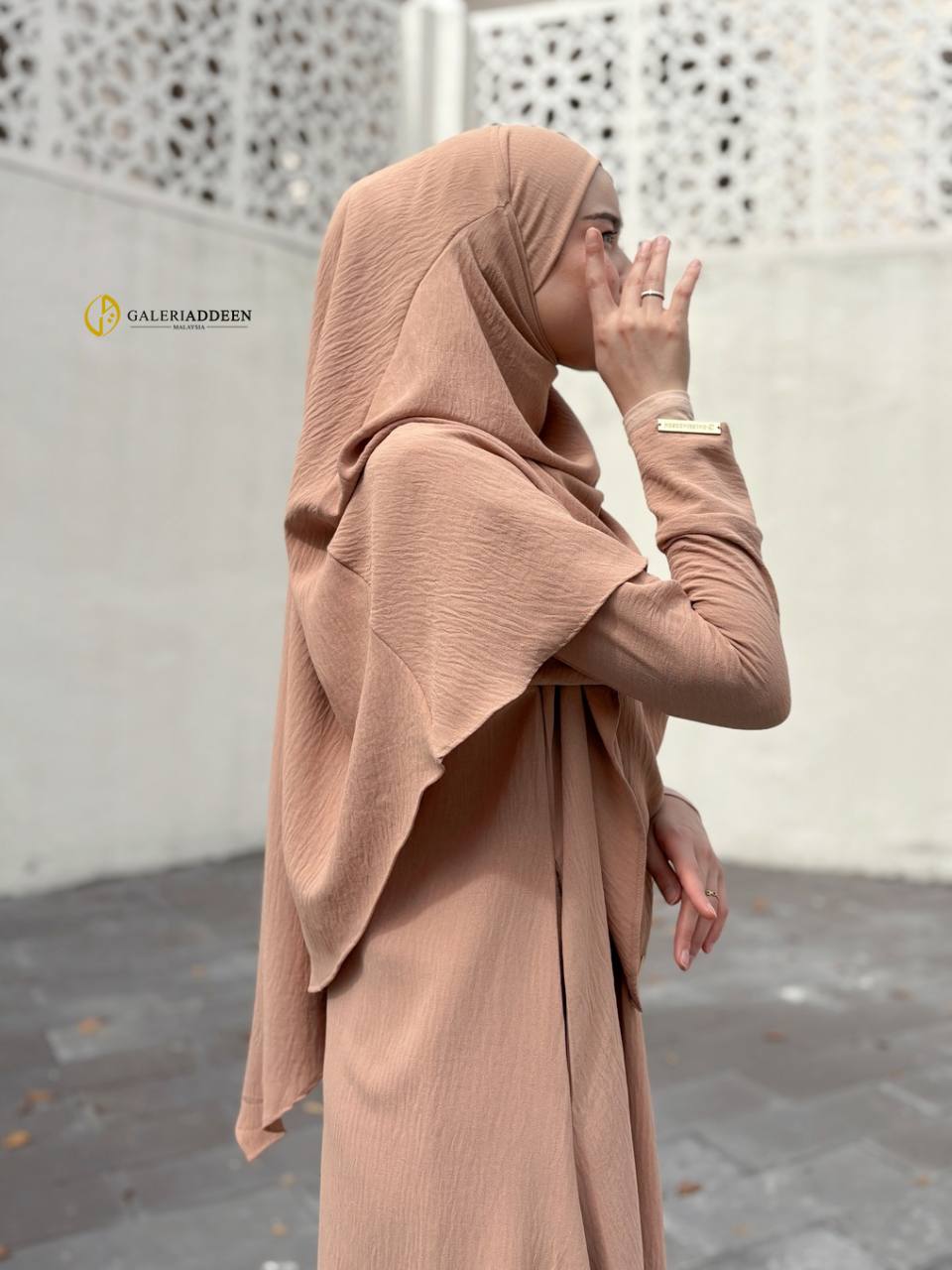 ilmira set light brown khimar side ilmiraumrahset_bygaleriaddeen