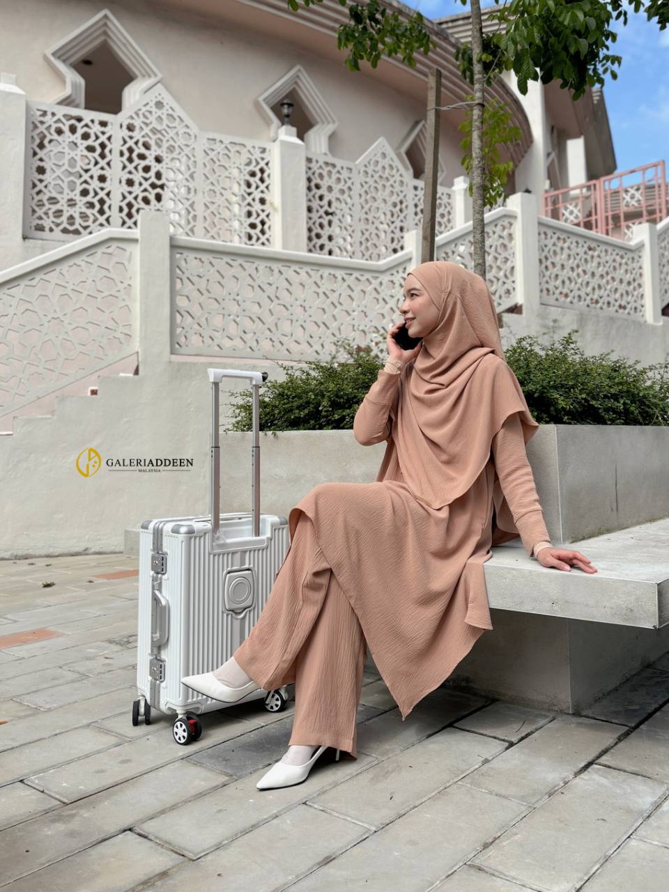 ilmira set light brown sitting ilmiraumrahset_bygaleriaddeen