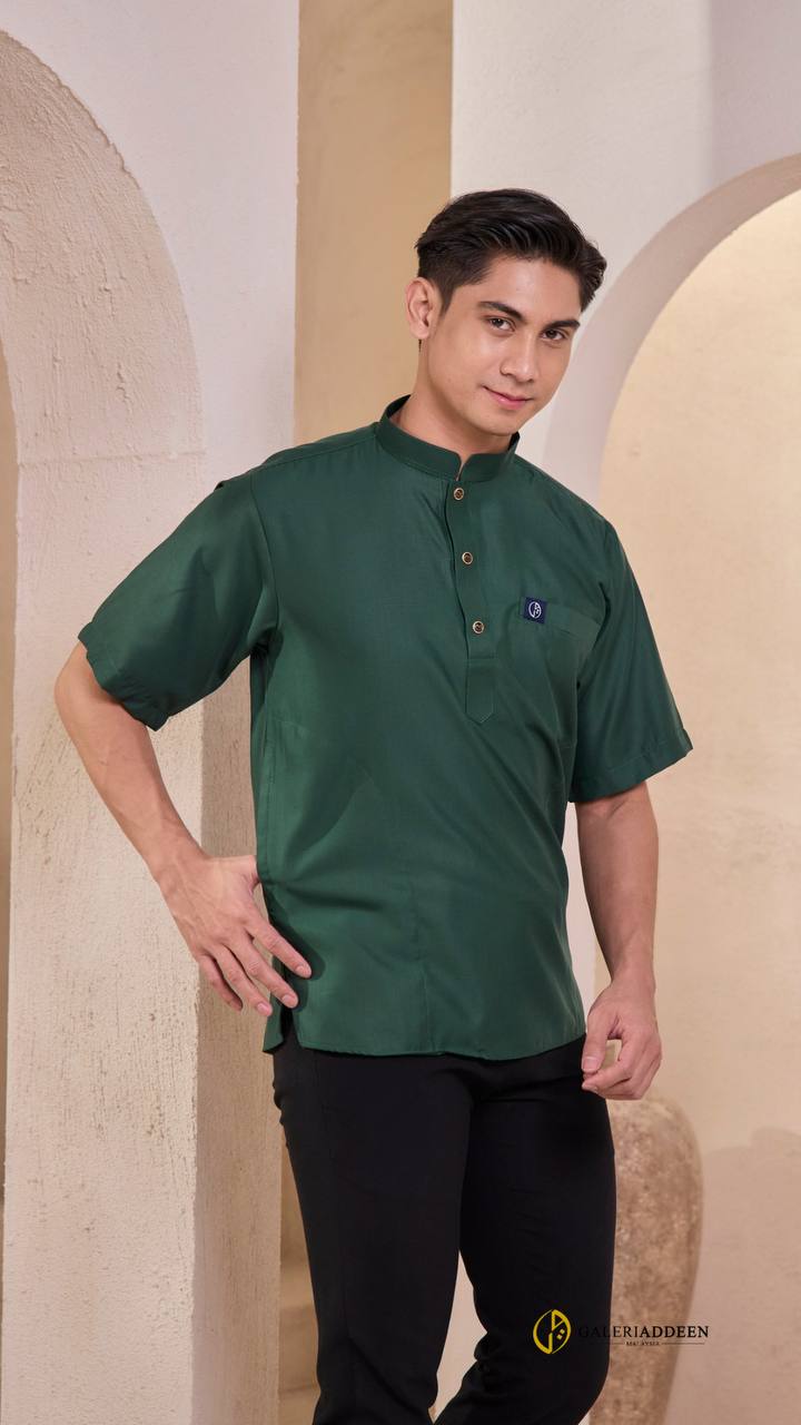 rizq 2.0 emerald green half kurtarizq_bygaleriaddeen