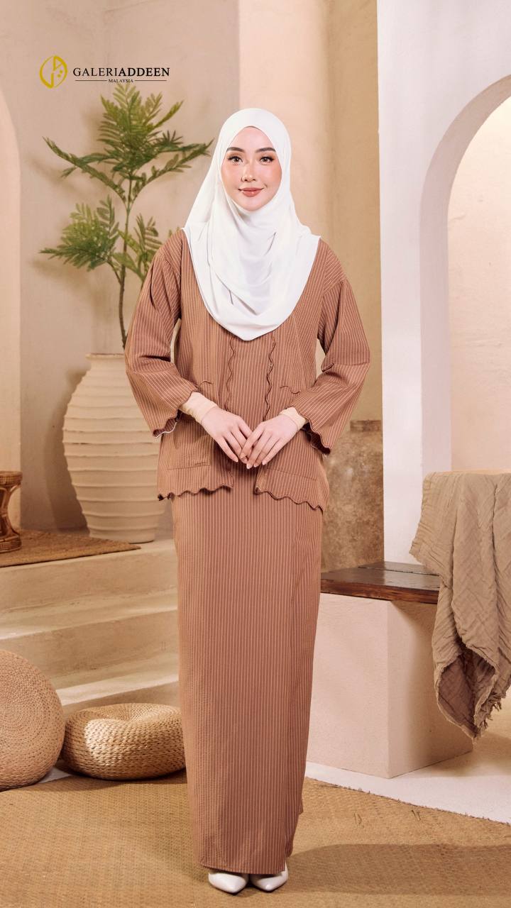 Kuntum in Rich Brown full3 kuntum_bygaleriaddeen