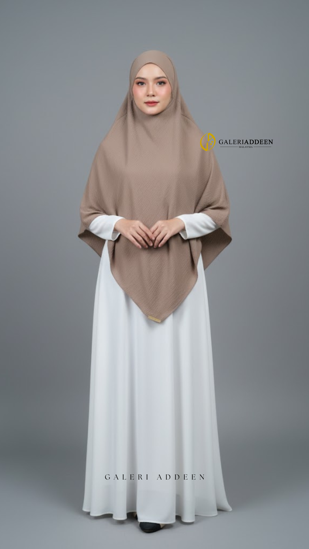 eliyah khimar full in light mocha poswe eliyahkhimarhajiumrah_bygaleriaddeen