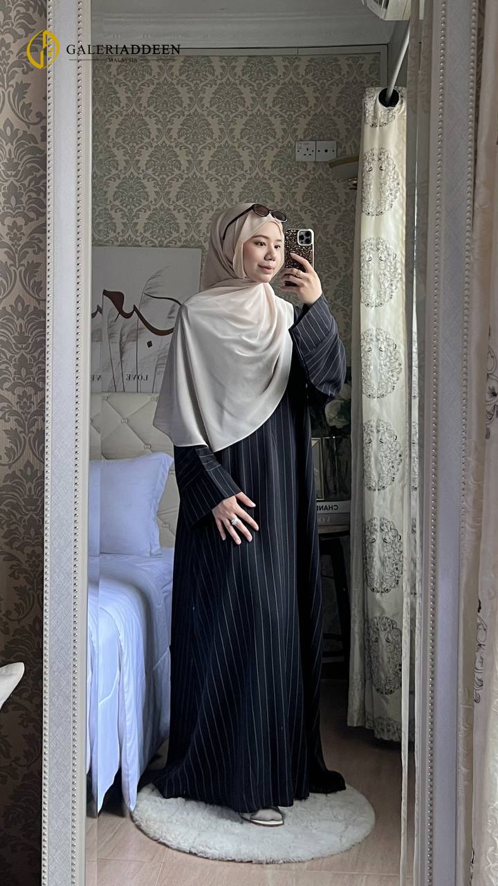 abaya salama majestic black full2 abayasalama_bygaleriaddeen