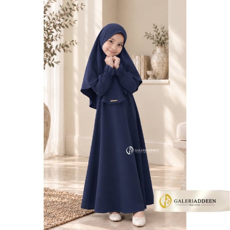 Issra Abaya Kids in navy blue cover issraabayakids_bygaleriaddeen
